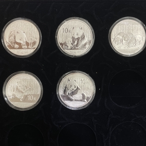 2011-2015年 1OZ 熊貓銀幣套裝